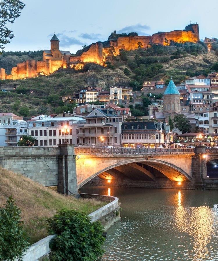 Big Three Apartments In Avlabari, Old Tbilisi Eksteriør billede